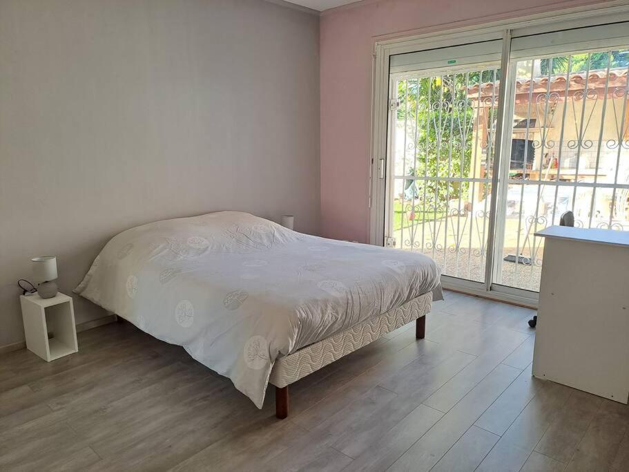 Le Ces-Spacieuse Maison - Wifi Jardin - Parking Gratuit - 15Min Des Plages Beziers Luaran gambar